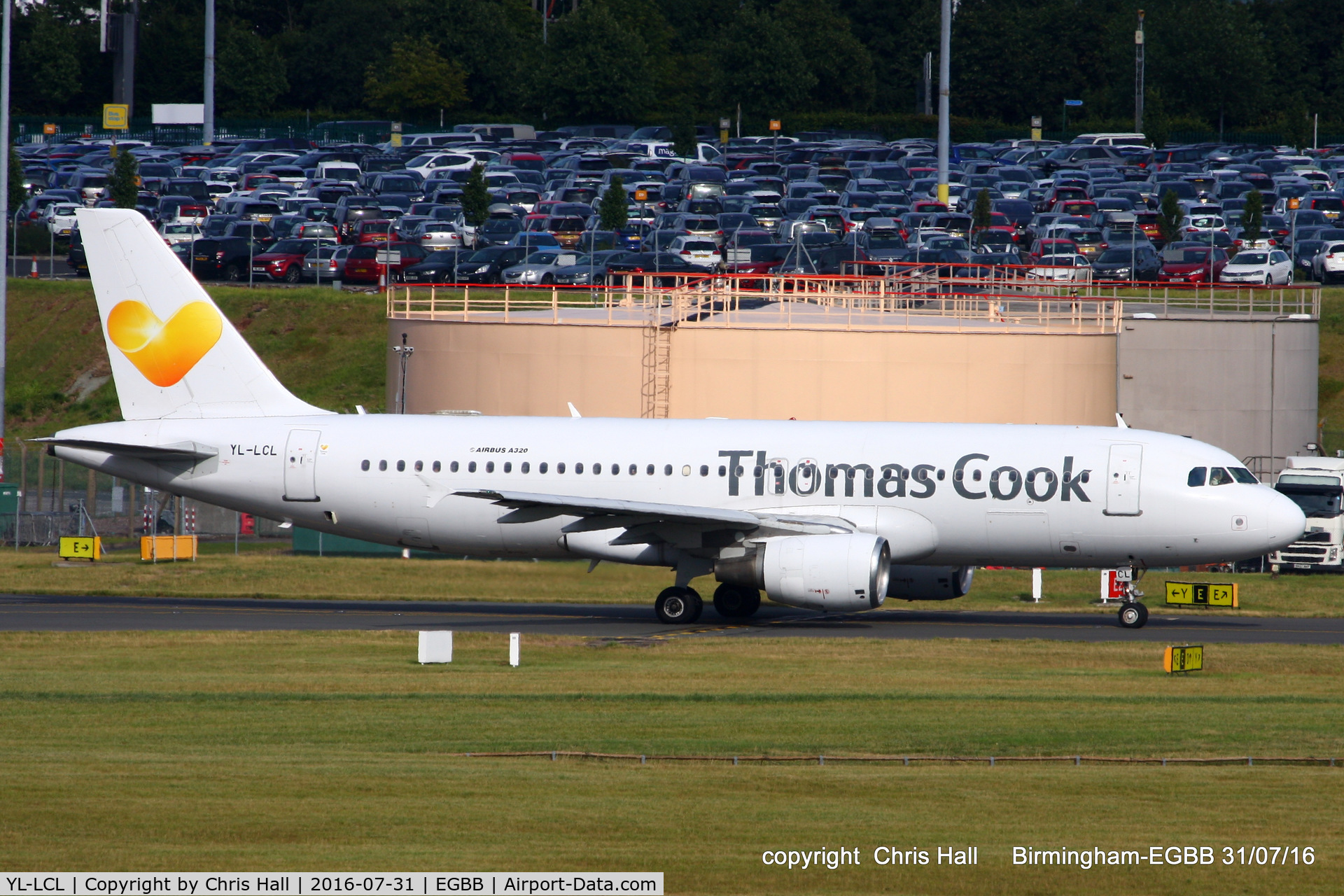 YL-LCL, 1995 Airbus A320-214 C/N 533, SmartLynx operating for Thomas Cook