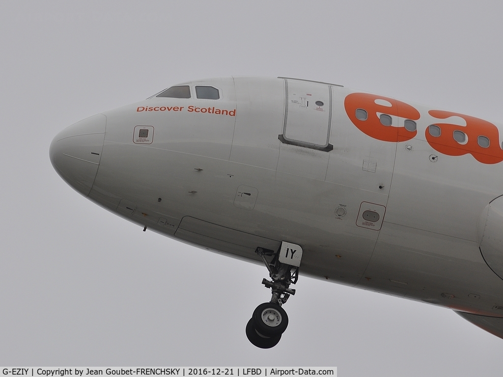 G-EZIY, 2005 Airbus A319-111 C/N 2636, Easy 4128 from BERLIN SXF landing runway 23