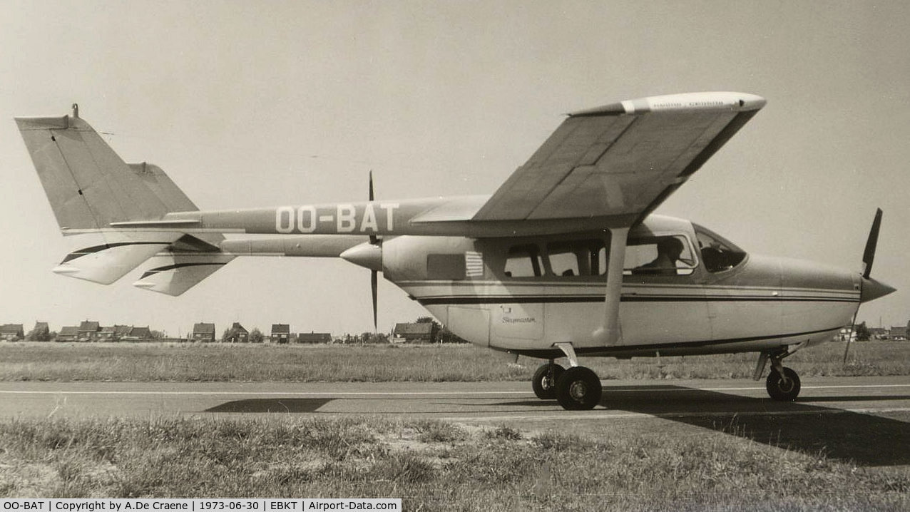 OO-BAT, Cessna 337 Super Skymaster C/N 337-0050, OO-BAT of Battours at Wevelgem.