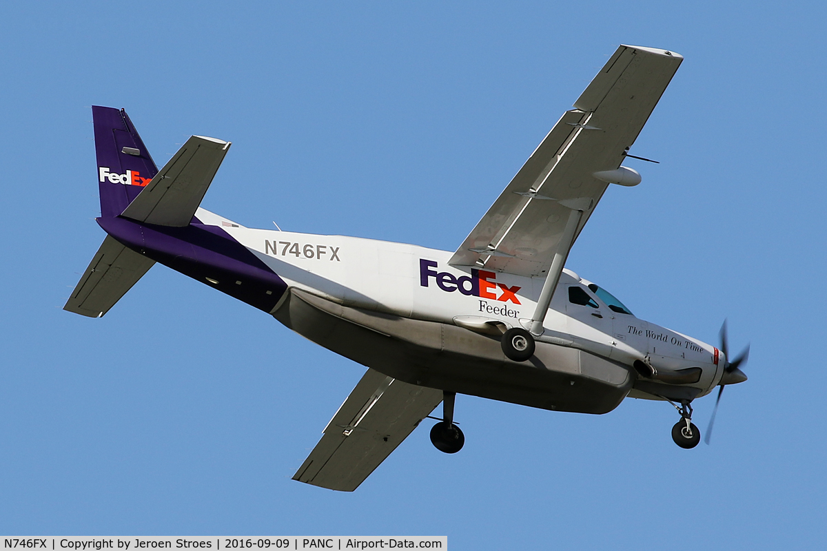 N746FX, 1995 Cessna 208B Super Cargomaster C/N 208B0498, Anchorage