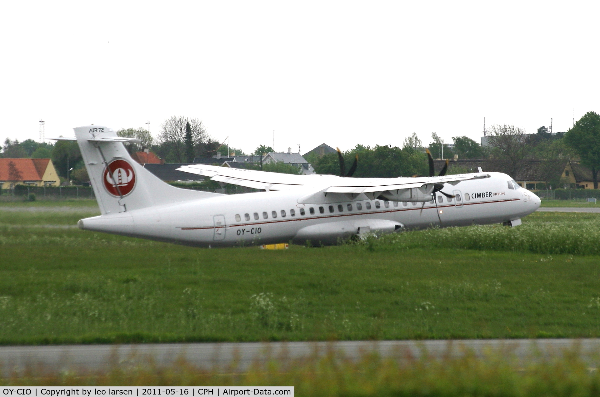 OY-CIO, 1999 ATR 72-212A C/N 595, Copenhagen 16.5.11