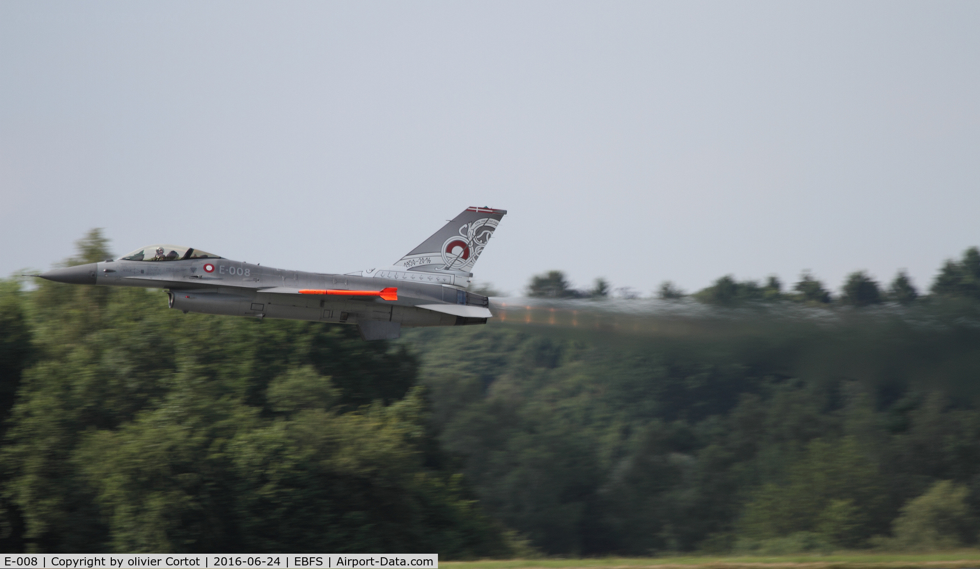 E-008, Fokker F-16AM Fighting Falcon C/N 6F-51, full power ! taking off from Florennes