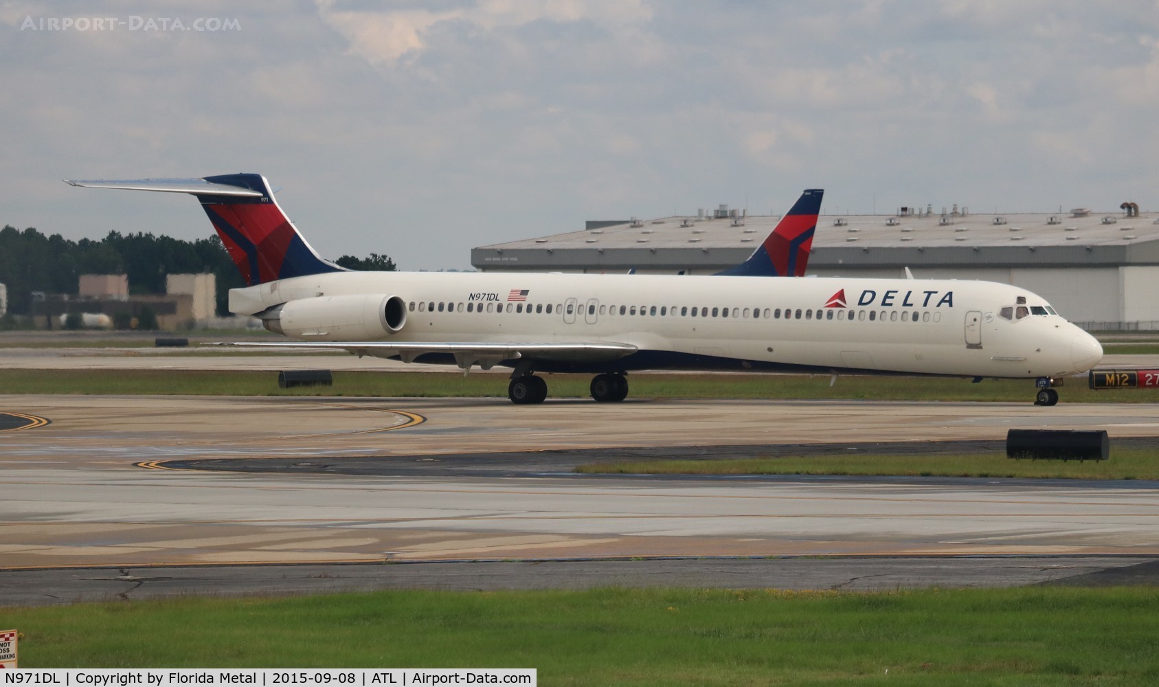 N971DL, 1991 McDonnell Douglas MD-88 C/N 53214, Delta