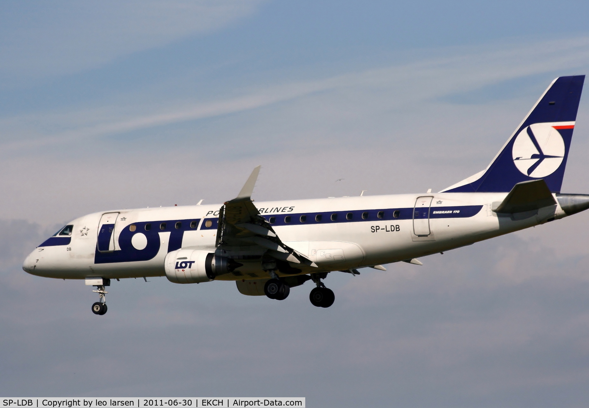 SP-LDB, 2004 Embraer 170ST (ERJ-170-100ST) C/N 17000024, Copenhagen 30.6.11