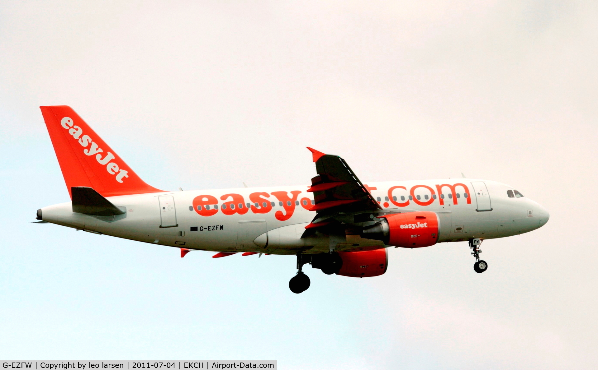 G-EZFW, 2010 Airbus A319-111 C/N 4380, Copenhagen 4.7.11