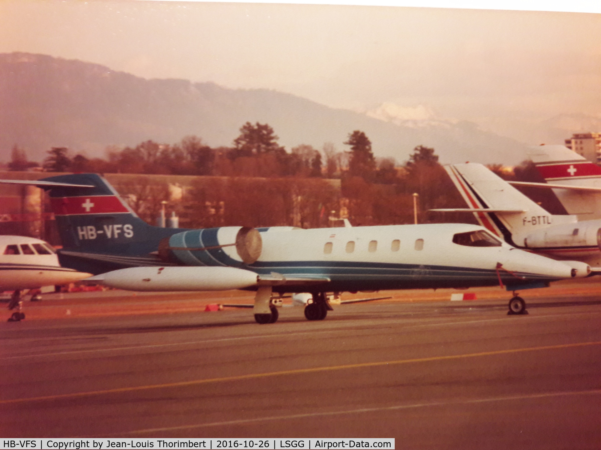 HB-VFS, 1978 Learjet 36A C/N 042, Learjet 36A, Cointrin (LSGG-GVA), approximately 1980