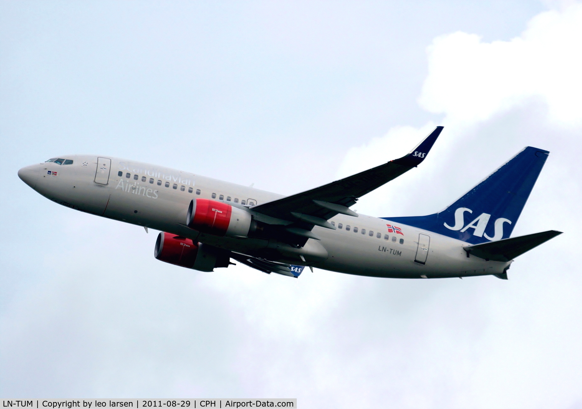 LN-TUM, 2002 Boeing 737-705 C/N 29098, Copenhagen 29.8.11