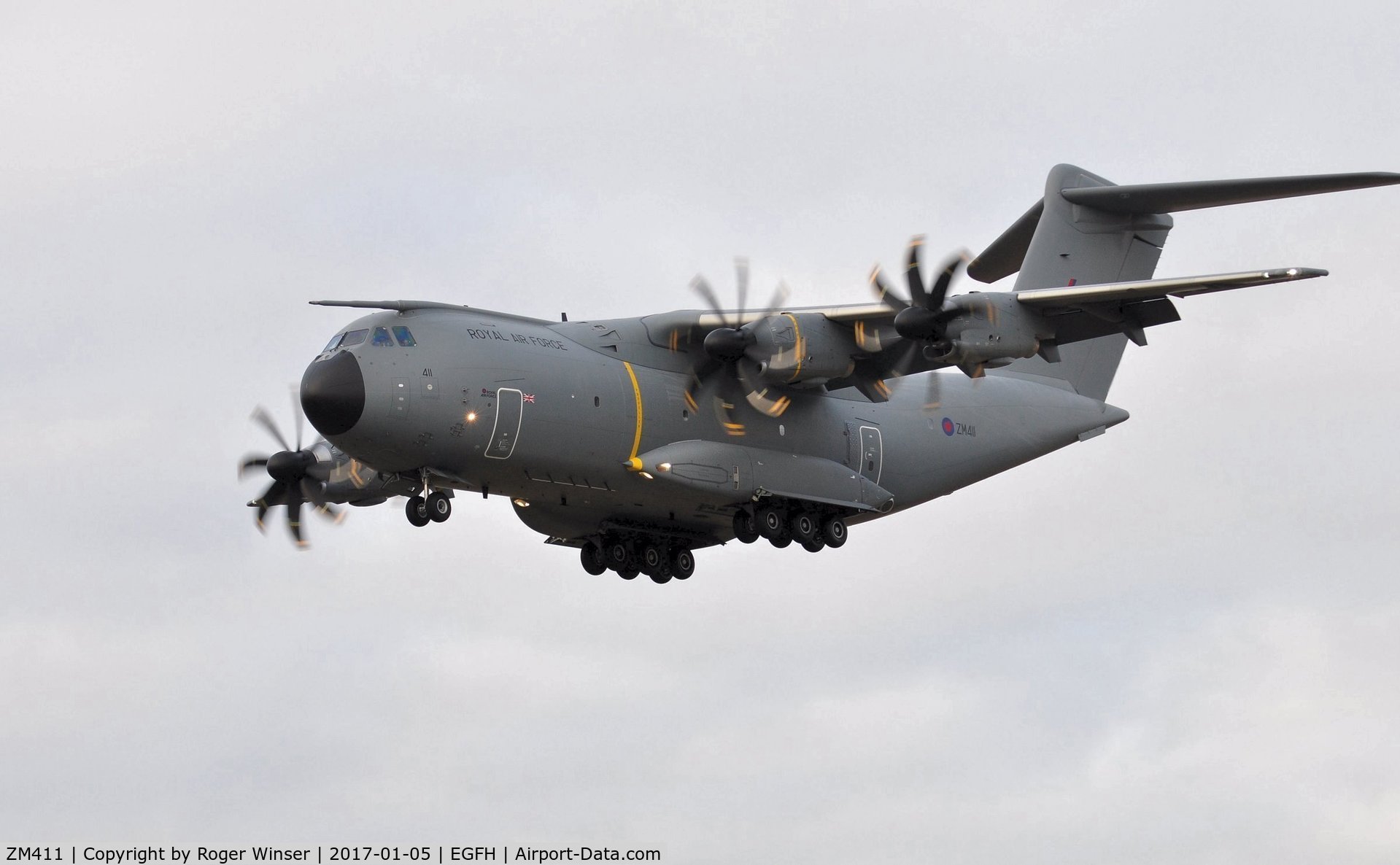 ZM411, 2016 Airbus A400M-180 Atlas C.1 C/N 039, Low pass over Runway 22 by RAF Atlas C.1 aircraft coded 411 of the Brize Norton Transport Wing.