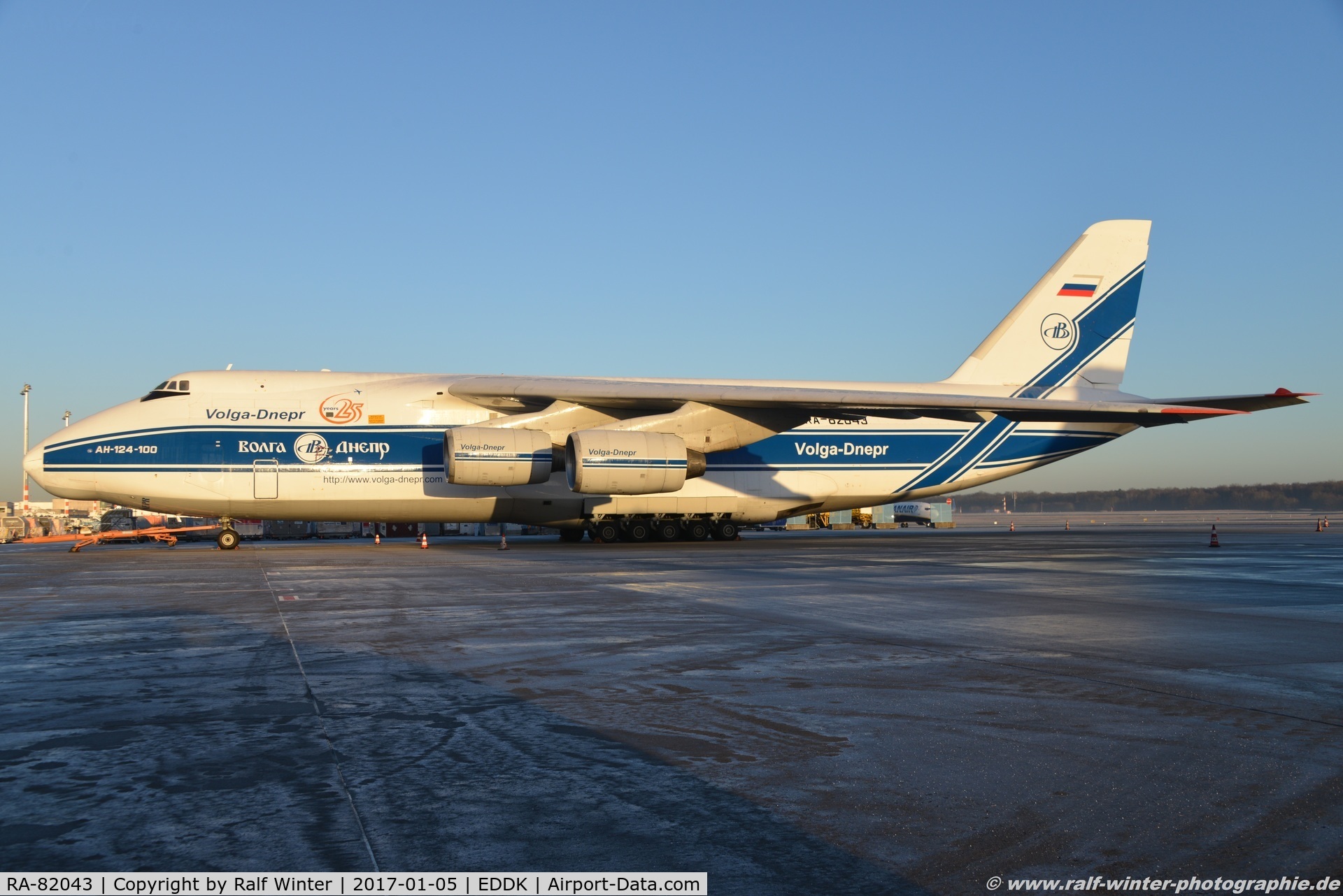 RA-82043, 1990 Antonov An-124-100 Ruslan C/N 9773054155101/0607, Antonov An 124-100 - Volga-Dnepr - RA-82043 05.01.2017 - CGN - Positiom F21