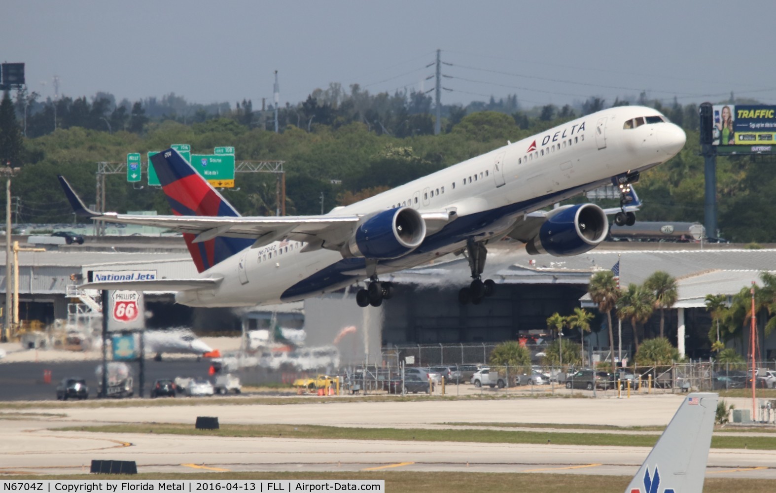 N6704Z, 2000 Boeing 757-232 C/N 30396, Delta