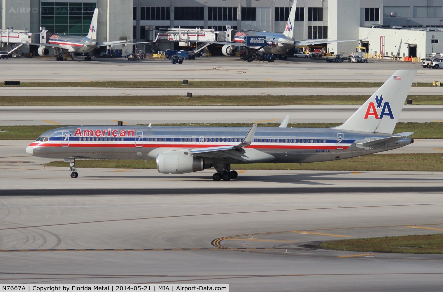 N7667A, 1992 Boeing 757-223 C/N 25301, American