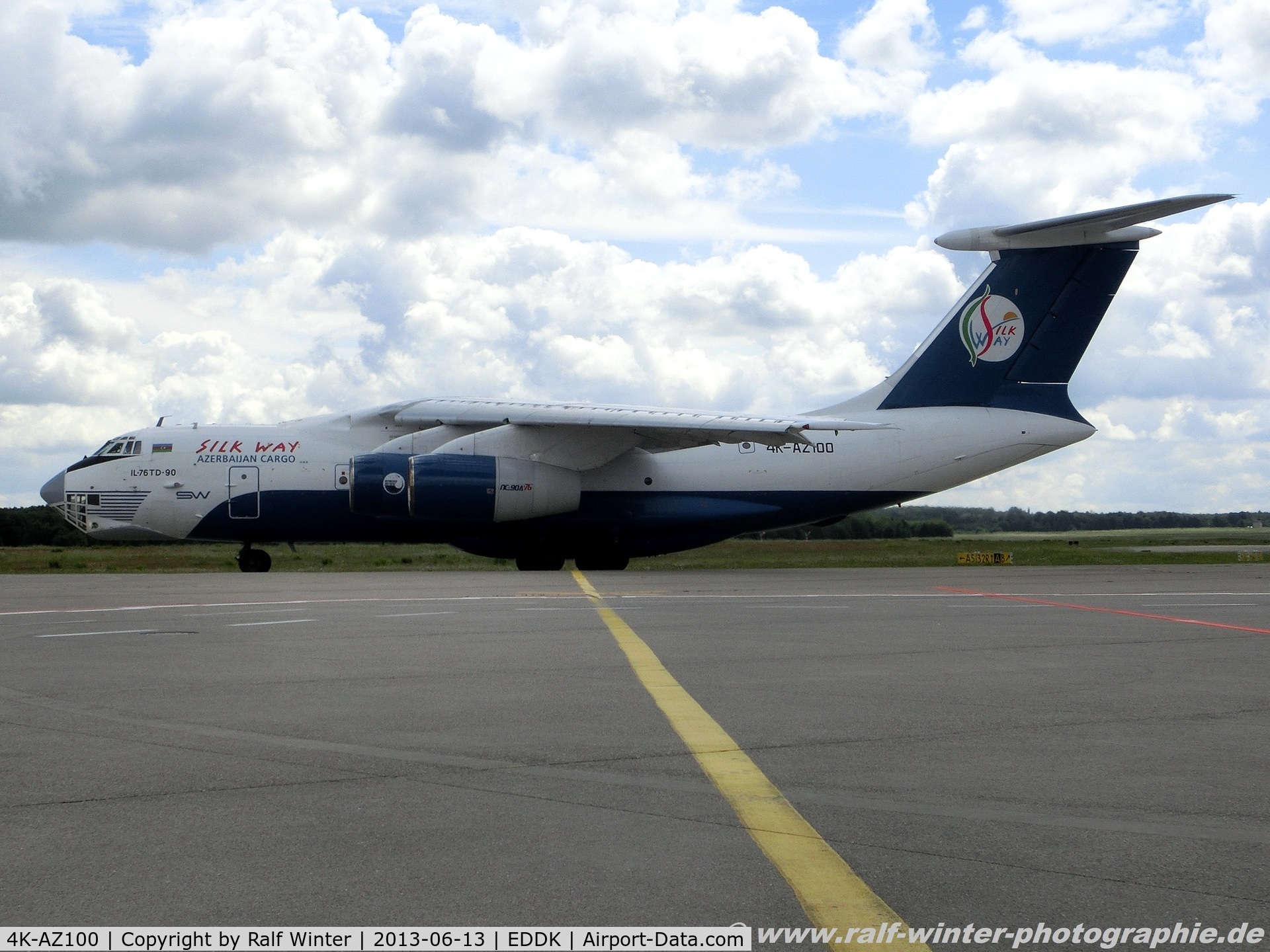 4K-AZ100, Ilyushin Il-76TD-90VD C/N 2073421708, Ilyushin Il-76TD-90SW - Silk Way Airlines - 4K-AZ100 - 14.06.2013 - CGN
