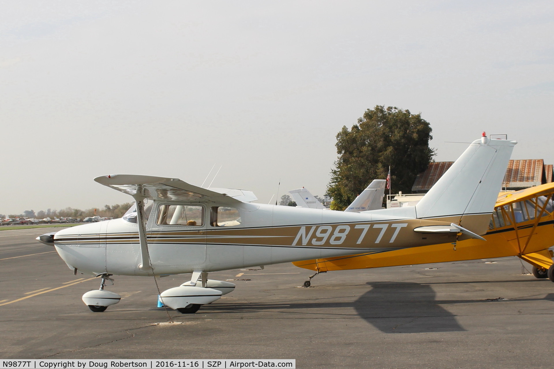 N9877T, 1960 Cessna 172A C/N 47677, 1960 Cessna 172A, Continental O-300 145 Hp 6 cylinder, the 172A was first 172 with sweptback fin and rudder. Name Skyhawk not used by Cessna until 1976 model.