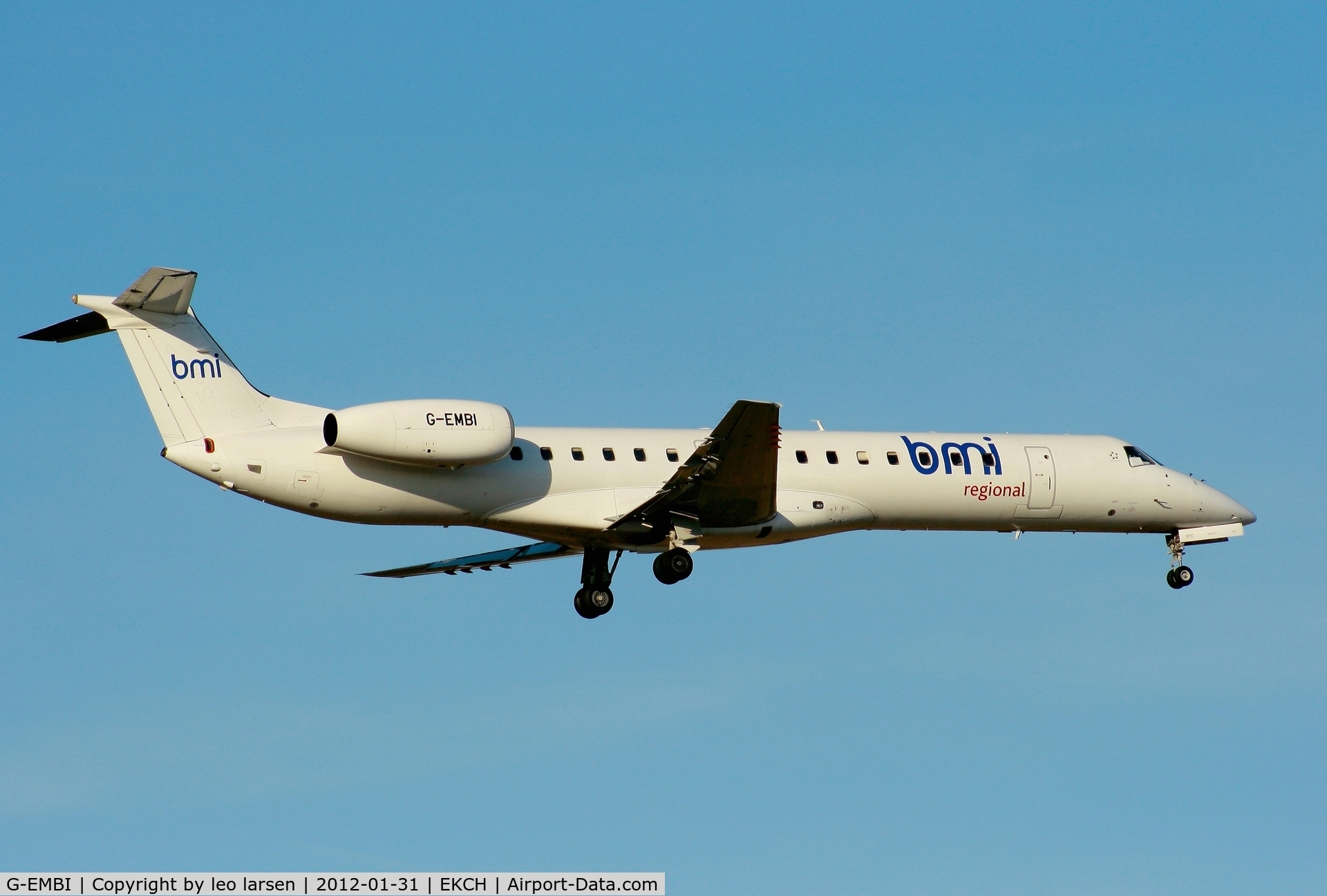 G-EMBI, 1999 Embraer EMB-145EU (ERJ-145EU) C/N 145126, Copenhagen 31.1.2012