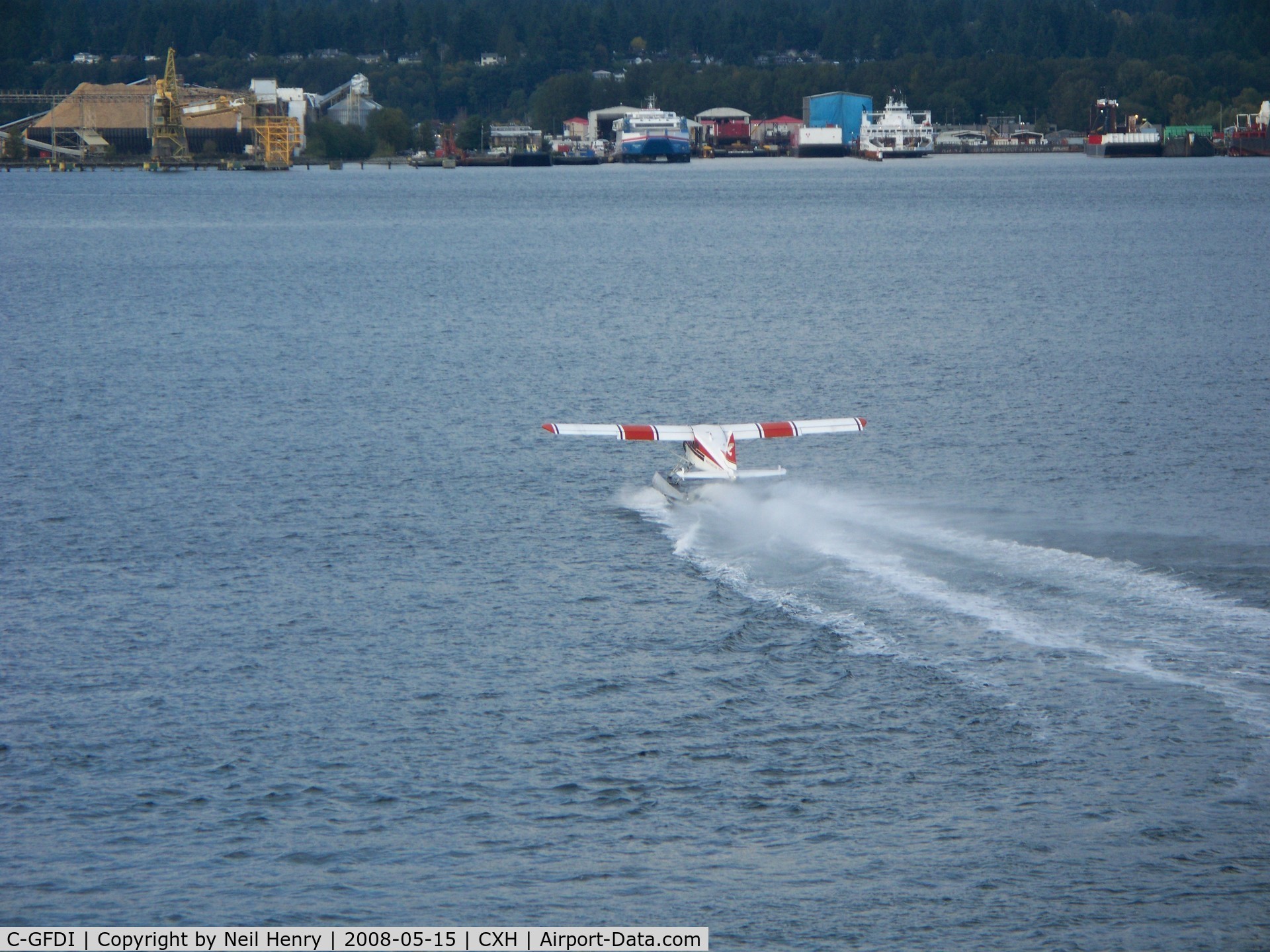 C-GFDI, 1953 De Havilland Canada U-6A Beaver C/N 606, taking off from Burrard Inlet, Vancouver, BC in Sept 2008