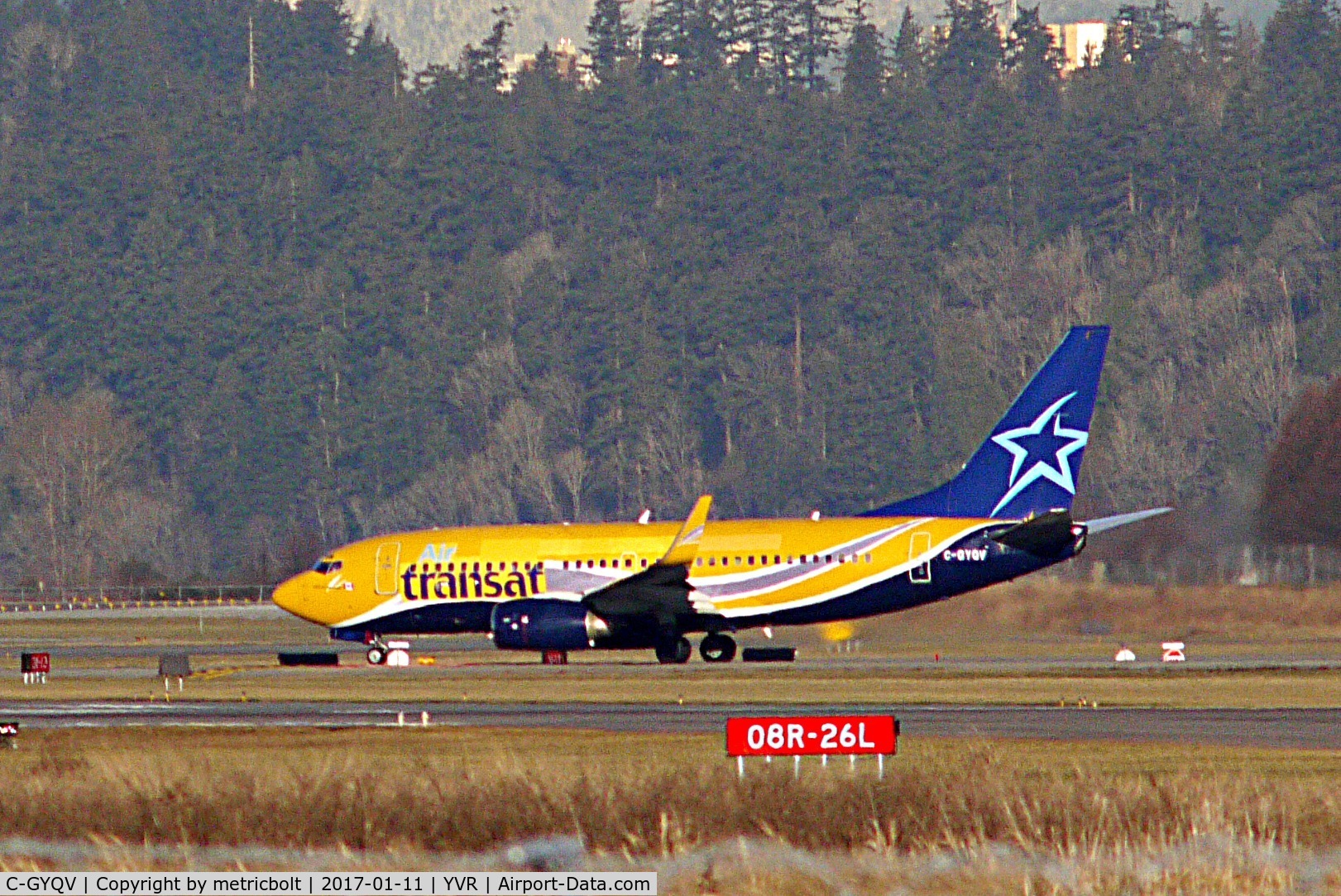 C-GYQV, 2002 Boeing 737-73V C/N 32414, Leased from Europe Airpost,operating for Air Transat