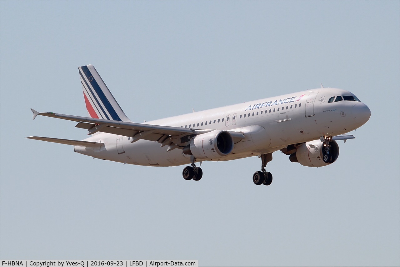 F-HBNA, 2010 Airbus A320-214 C/N 4335, Airbus A320-214, Short approach rwy 05, Bordeaux Mérignac airport (LFBD-BOD)