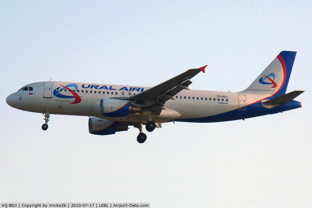 VQ-BDJ, Airbus A320-214 C/N 2175, Landing