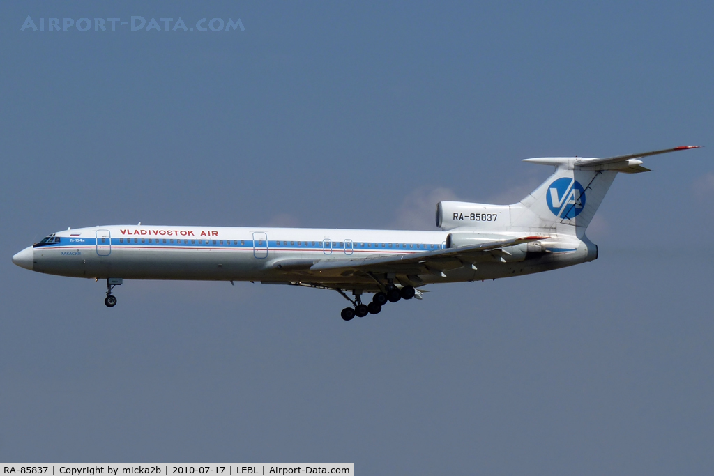 RA-85837, 1986 Tupolev Tu-154M C/N 86A724, Landing