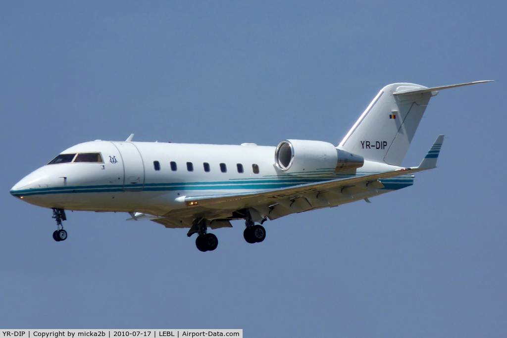 YR-DIP, 2000 Bombardier Challenger 604 (CL-600-2B16) C/N 5475, Landing