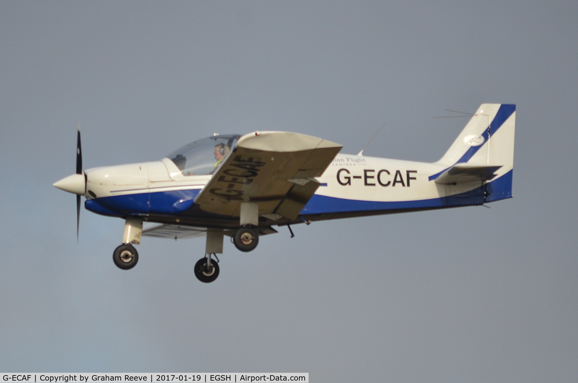 G-ECAF, 2000 Robin HR-200-120B C/N 345, Landing at Norwich.