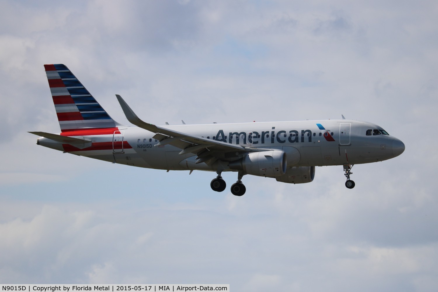 N9015D, 2013 Airbus A319-112 C/N 5327, American