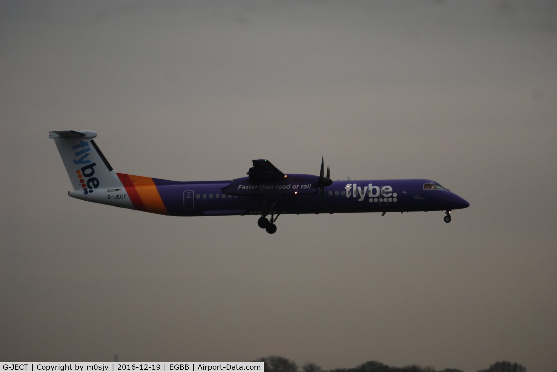 G-JECT, 2006 De Havilland Canada DHC-8-402Q Dash 8 C/N 4144, FINALS TO LAND