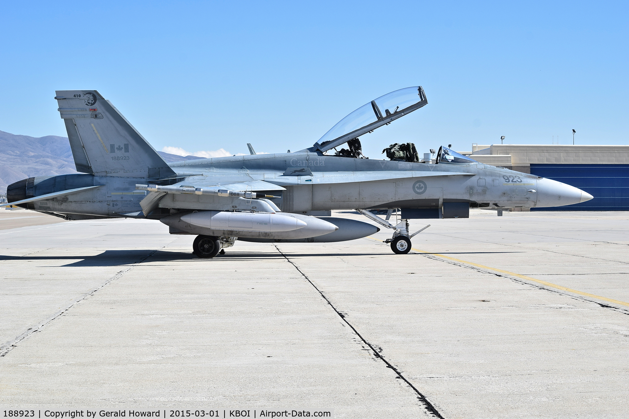 188923, 1986 McDonnell Douglas CF-188B Hornet C/N 0445/B080, 410 SQ., Cold lake, Alberta