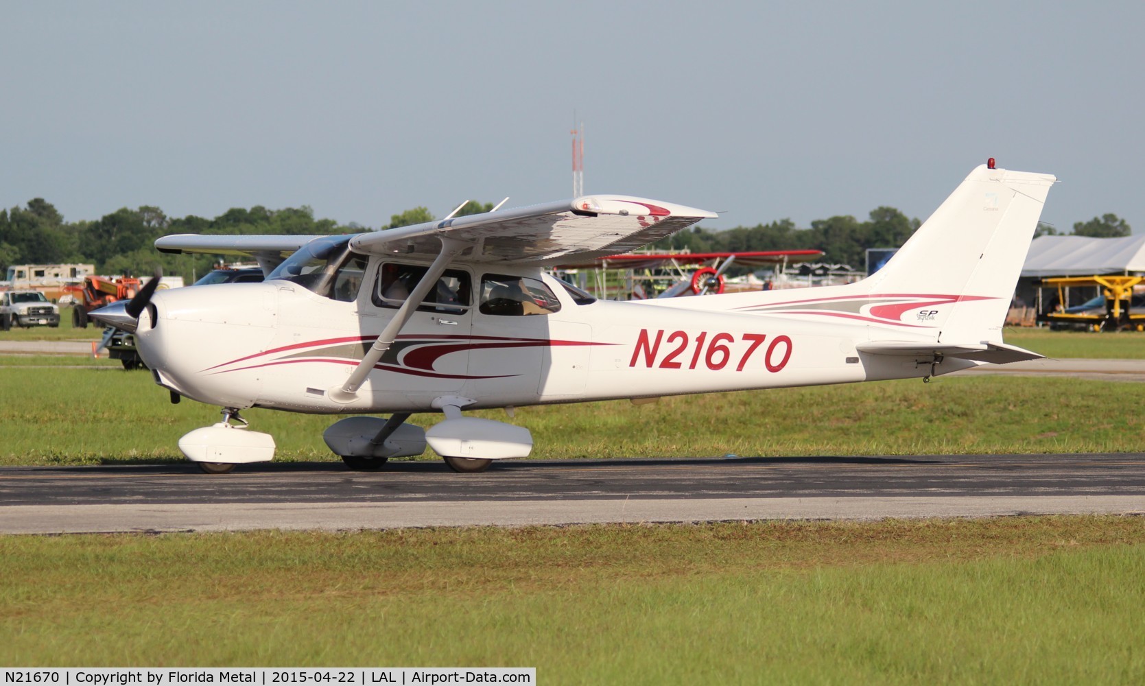 N21670, 2004 Cessna 172S C/N 172S9709, Cessna 172S