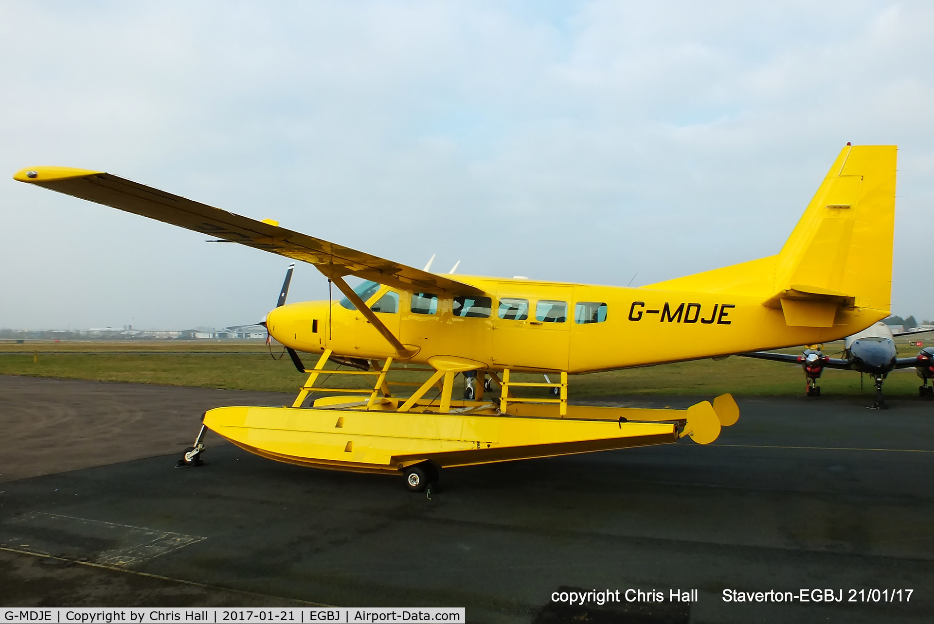 G-MDJE, 2001 Cessna 208 Caravan I C/N 208-00336, at Staverton