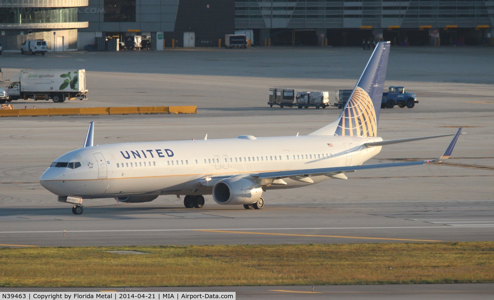 N39463, 2012 Boeing 737-924/ER C/N 37208, United