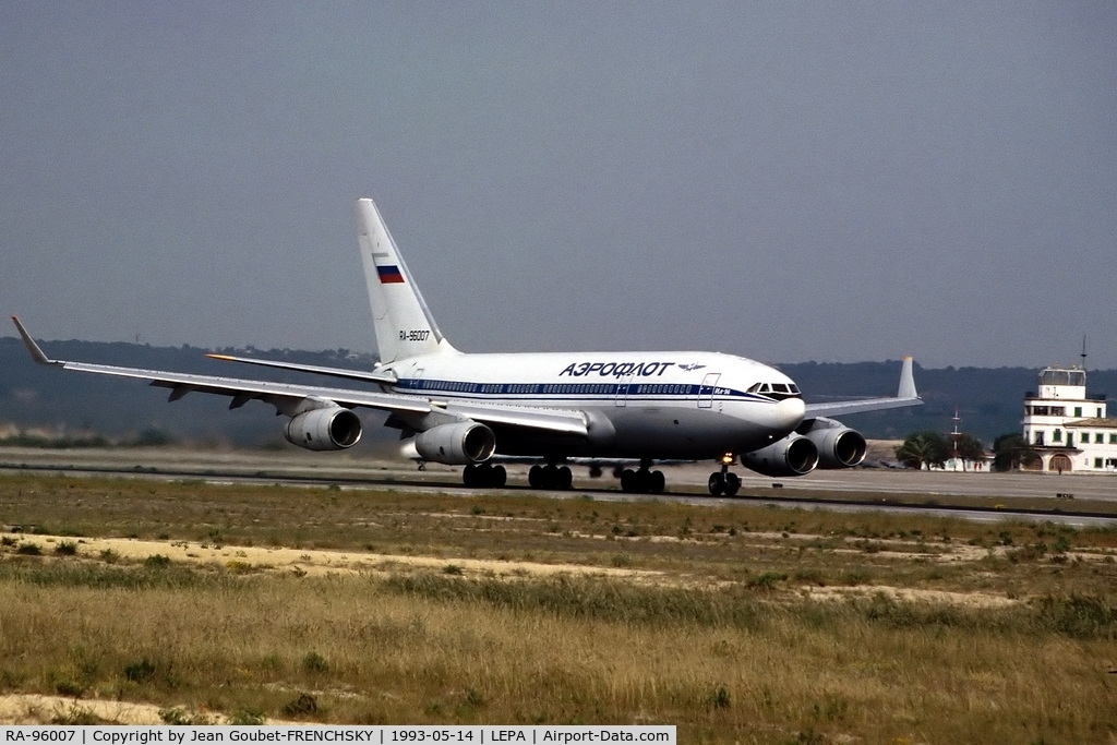 RA-96007, 1992 Ilyushin Il-96-300 C/N 74393201004, Aeroflot take off ( wfu 30 April 2014 stored Sheremetyevo)