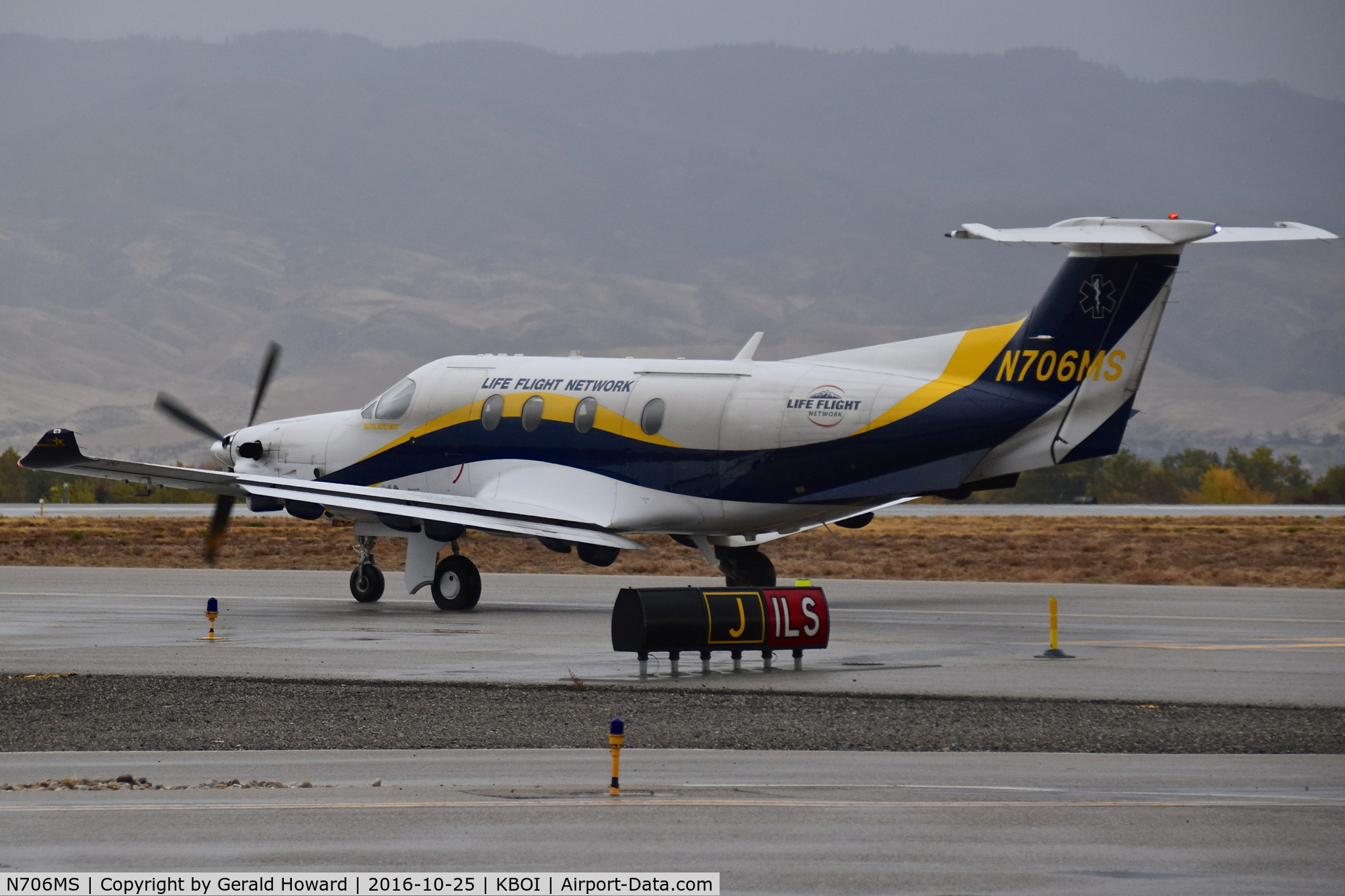 N706MS, 2009 Pilatus PC-12/47E C/N 1143, On Juliet for RWY 10R.