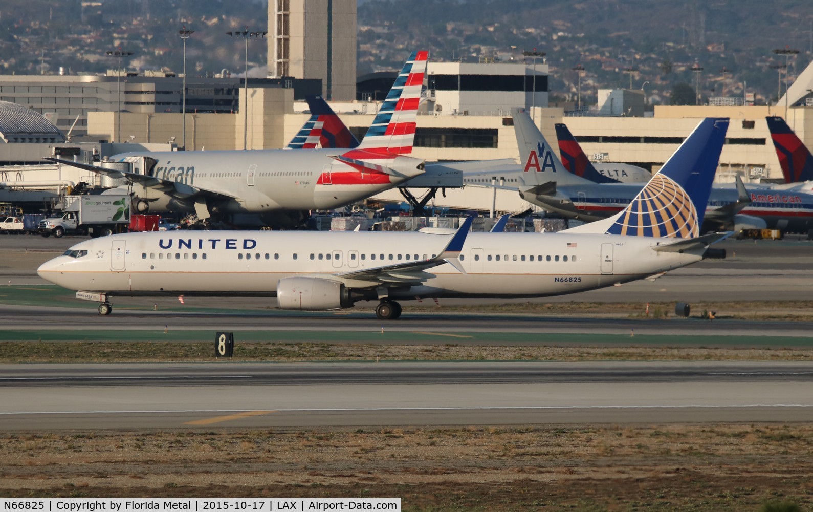 N66825, 2014 Boeing 737-924/ER C/N 42748, United