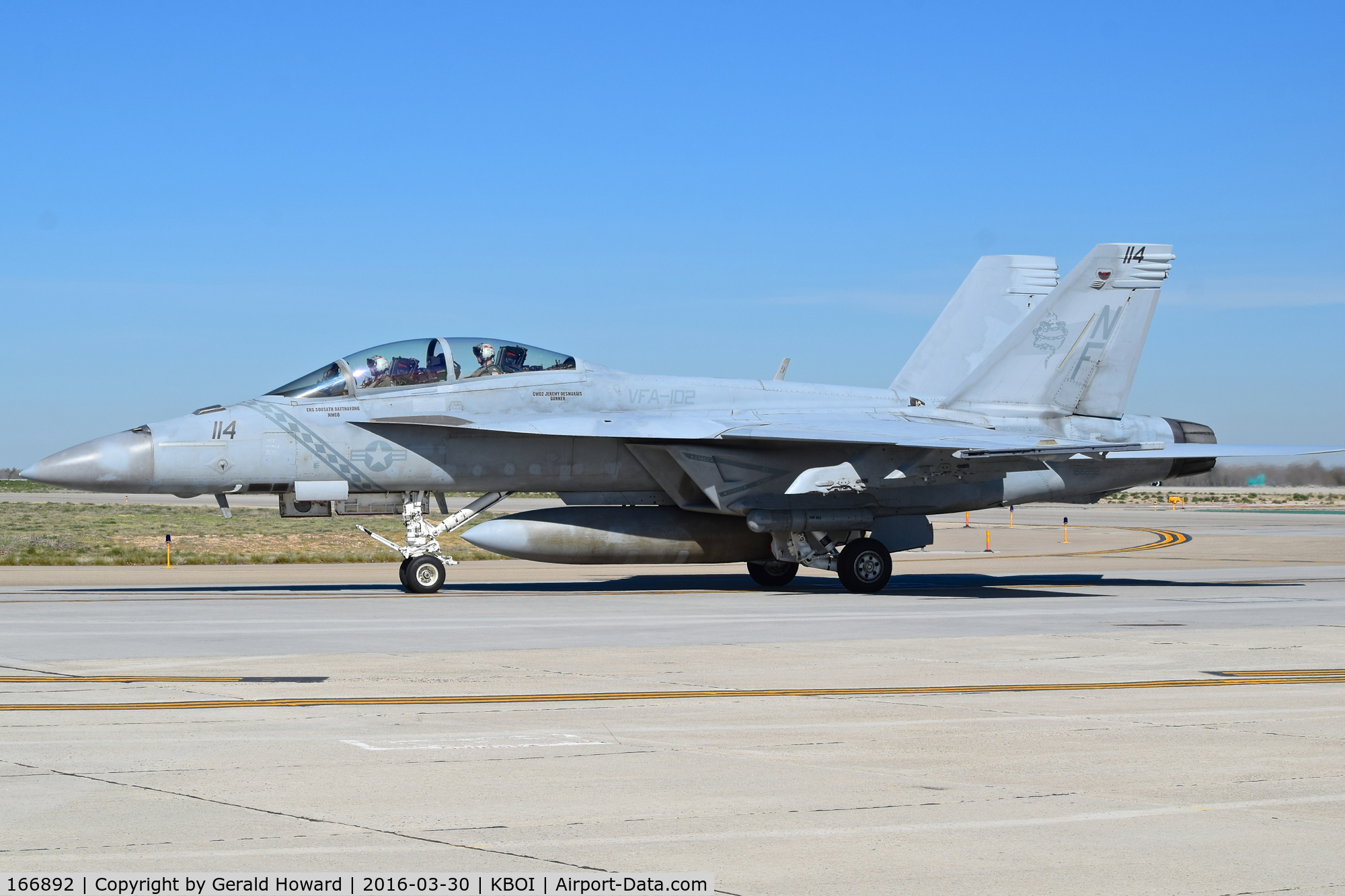 166892, Boeing F/A-18F Super Hornet C/N F222, VAF-102 “Diamondbacks”,  NAF Atsugi, Japan
(CVW-5  USS Ronald Reagan)