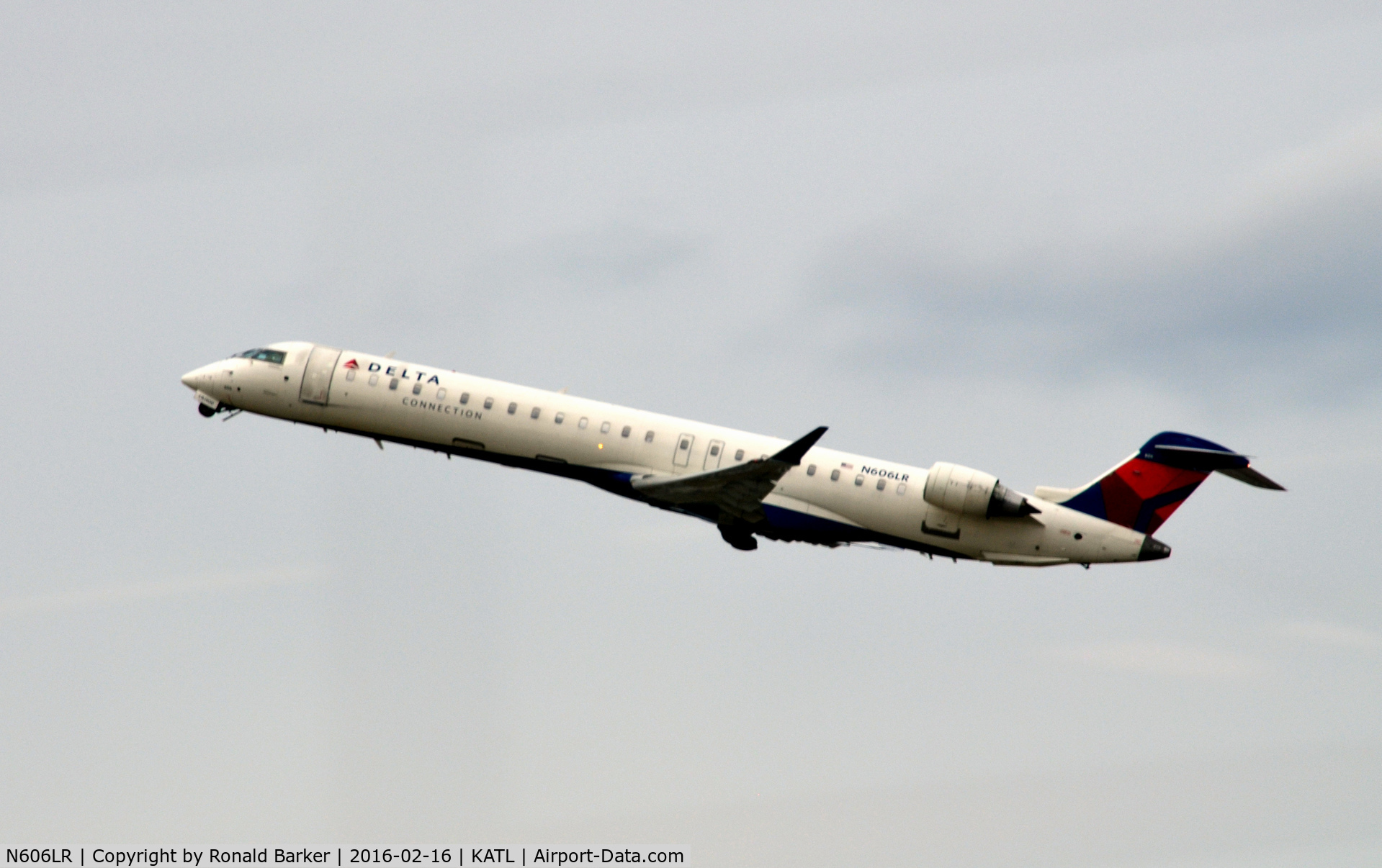 N606LR, 2008 Bombardier CRJ-900ER (CL-600-2D24) C/N 15173, Takeoff Atlanta