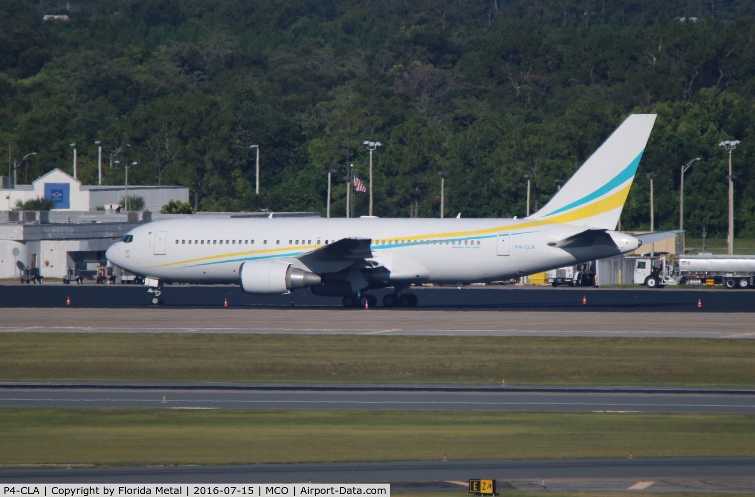 P4-CLA, 2001 Boeing 767-2DXER C/N 32954, Comlux