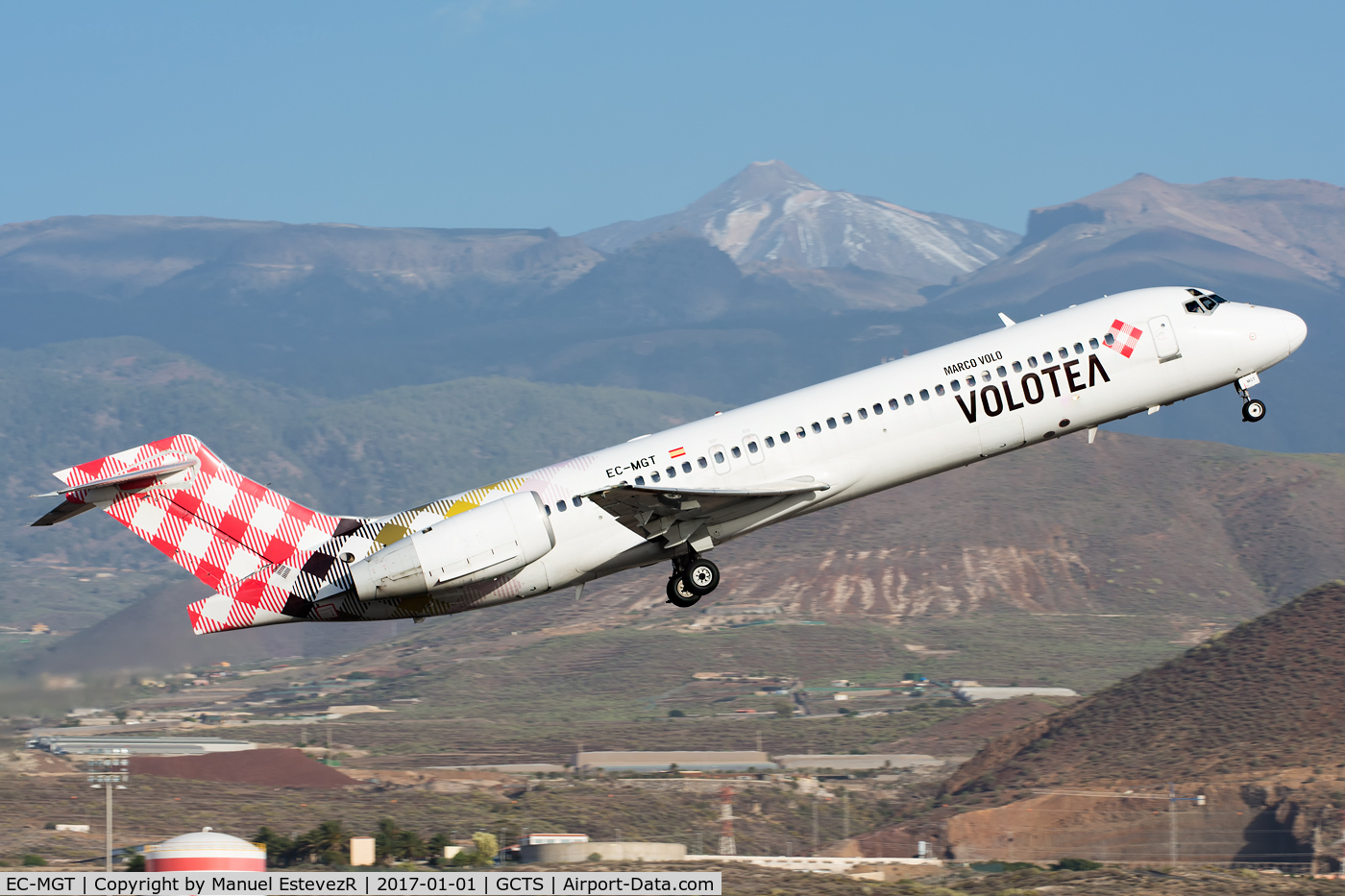 EC-MGT, 2001 Boeing 717-23S C/N 55066, Volotea Heading RWY-08 TFsur Airport