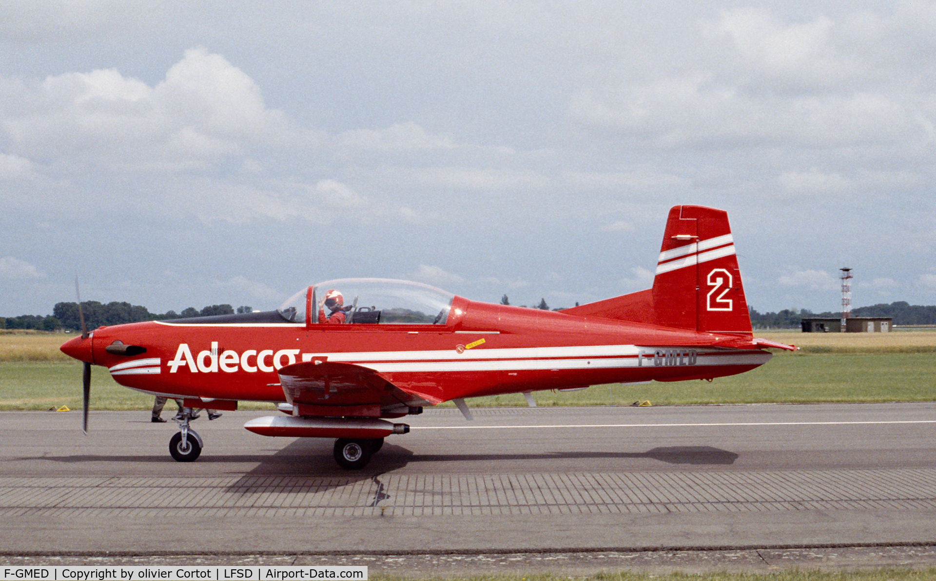 F-GMED, Pilatus PC-7 C/N 480, Dijon airshow 1997