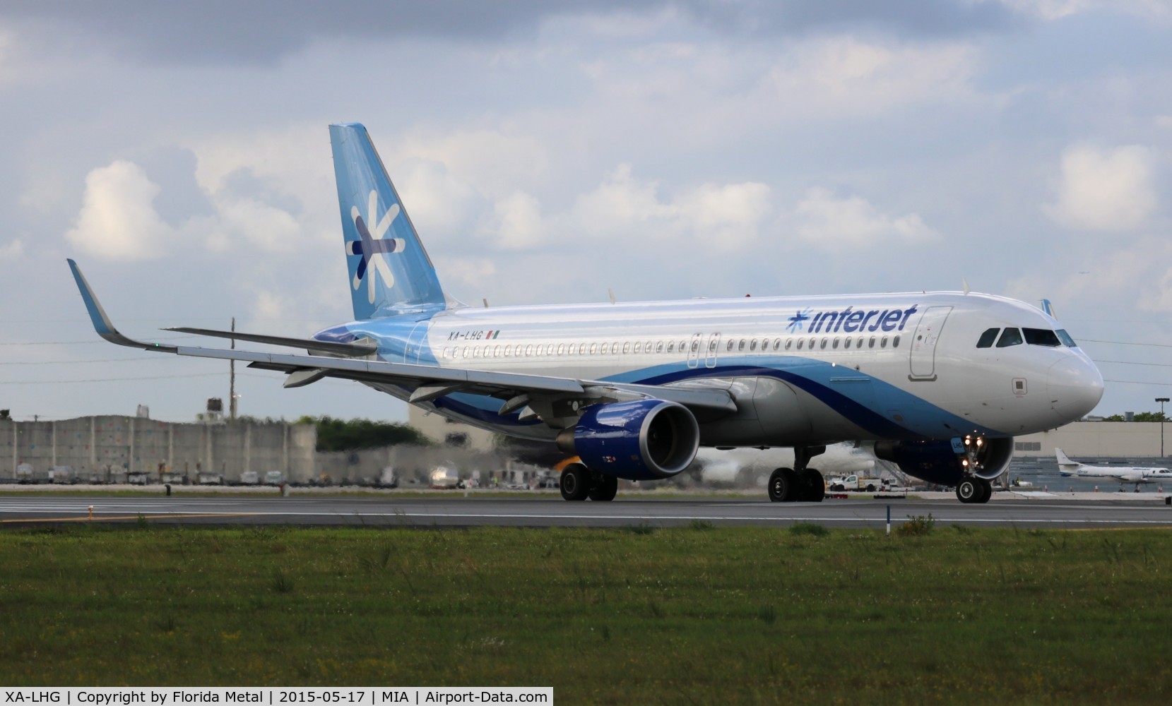 XA-LHG, 2013 Airbus A320-214 C/N 5878, Interjet