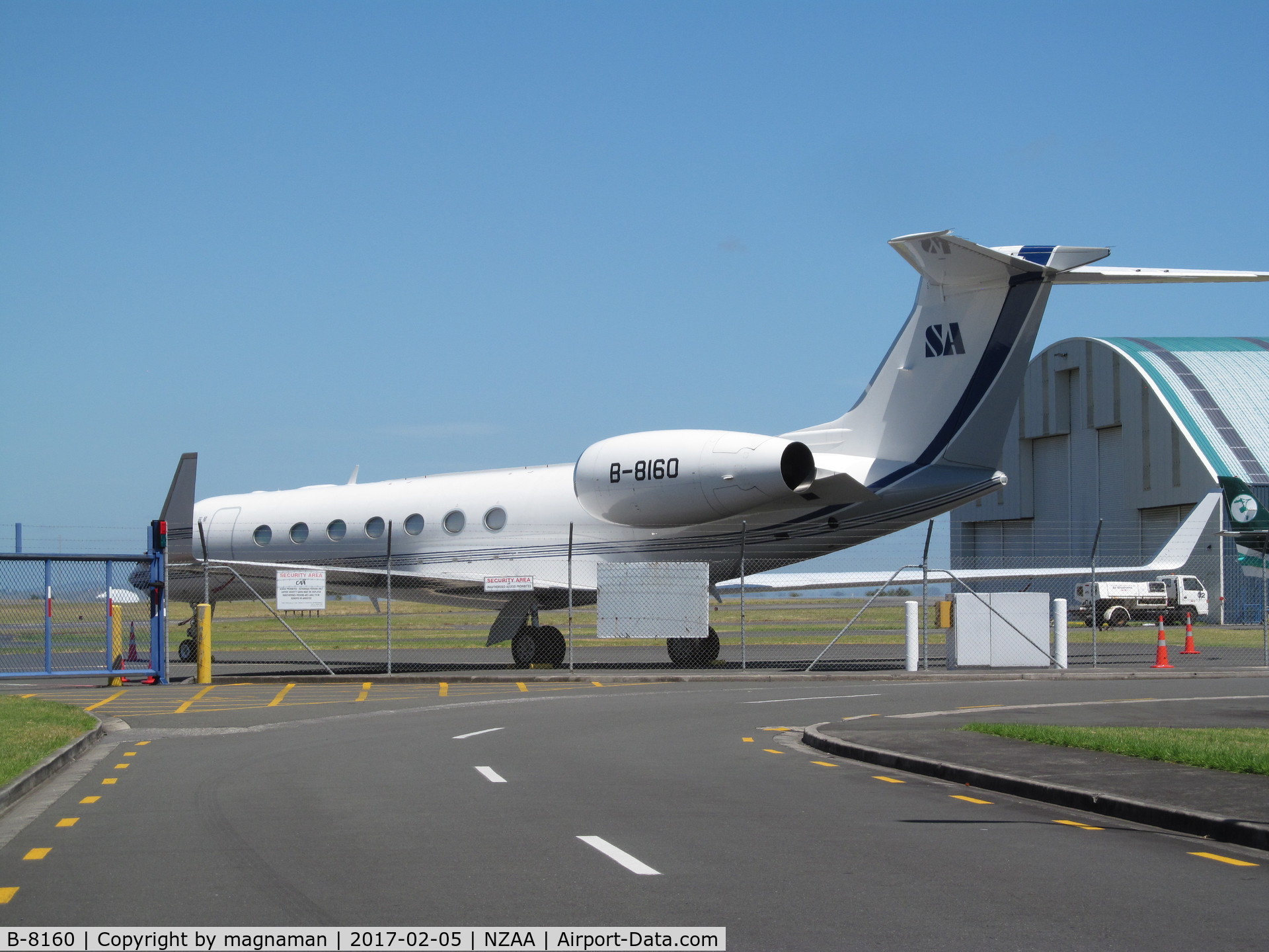 B-8160, Gulfstream Aerospace GV-SP (G550) C/N 5358, one of four b- biz on ground at AKL at same time!! One benefit of Chinese investment in NZ.