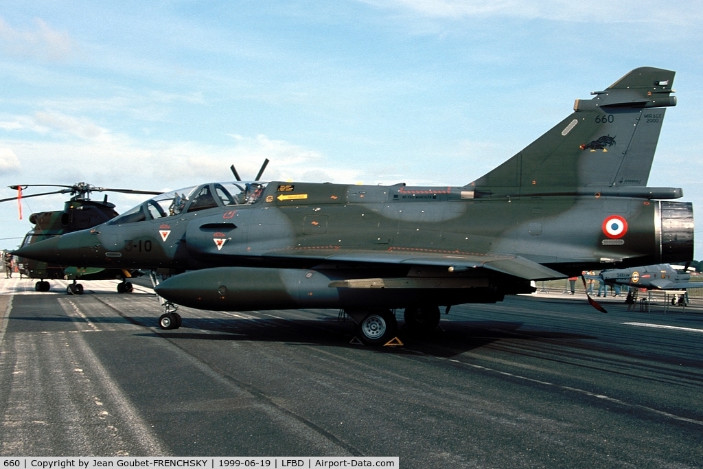 660, Dassault Mirage 2000D C/N 534, Mirage 2000 D 3-IO - c/n 660 - squadron EC 1/3 Navarre - now stored EAA 601