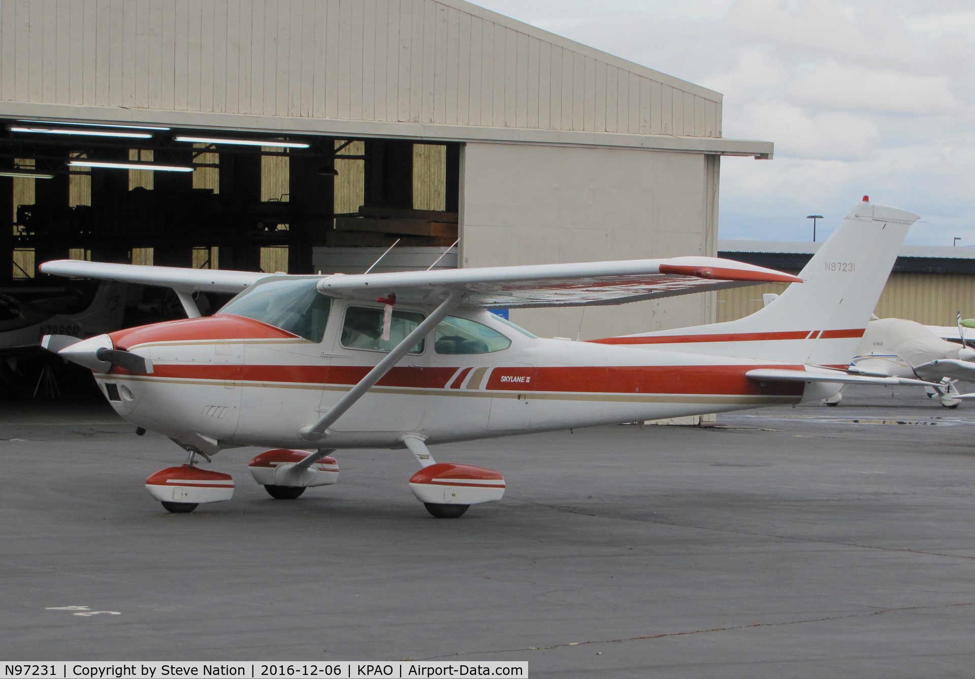 N97231, 1979 Cessna 182Q Skylane C/N 18267025, Locally-based 1979 Cessna 182Q Skylane II @ Palo Alto Airport, CA