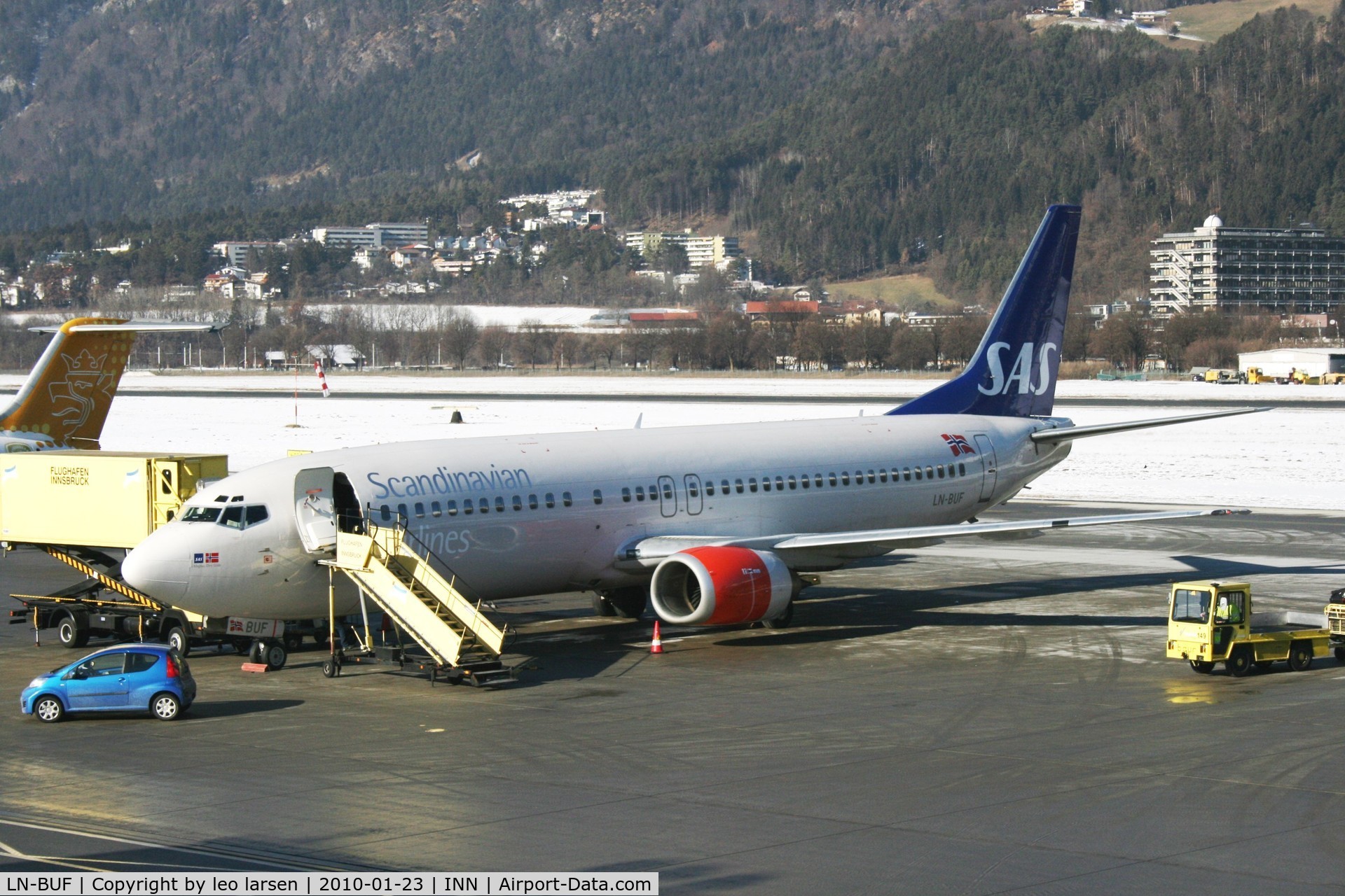 LN-BUF, 1997 Boeing 737-405 C/N 25795, Innsbruck 23.1.2010