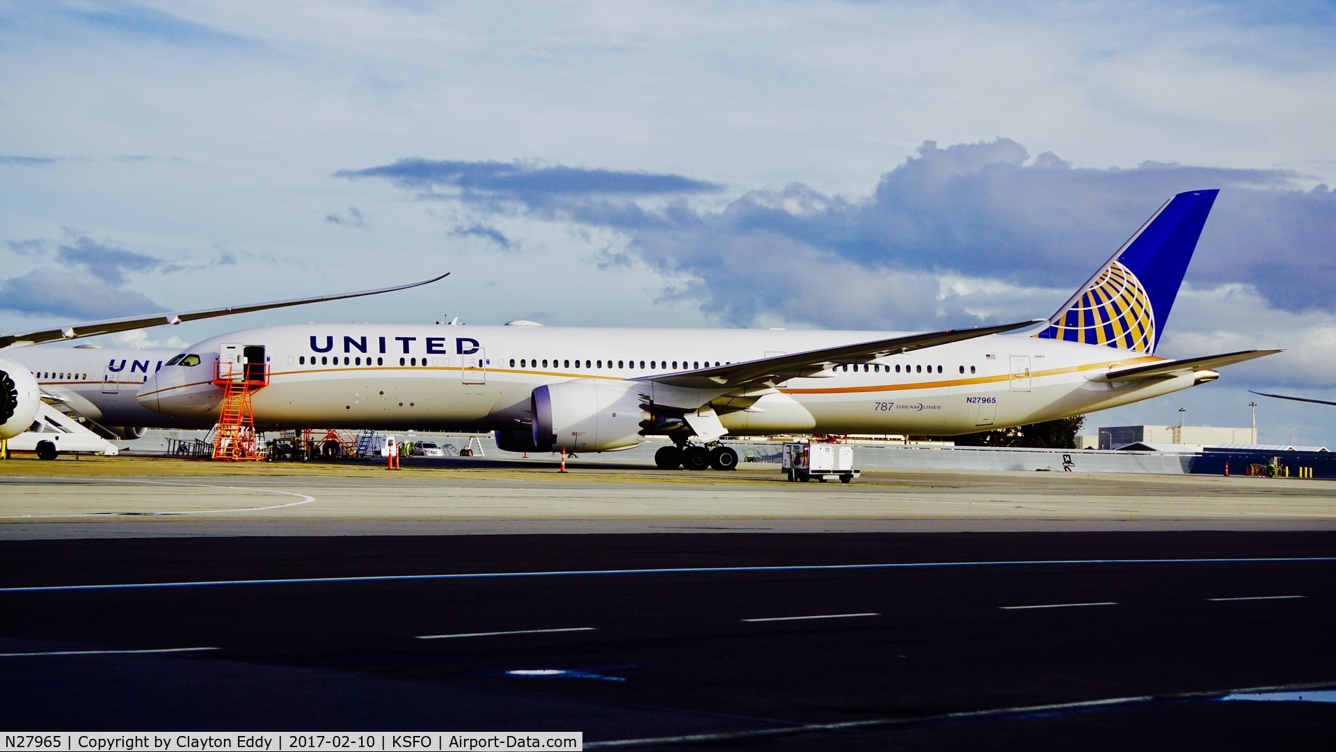 N27965, 2016 Boeing 787-9 Dreamliner C/N 37815, SFO 2017