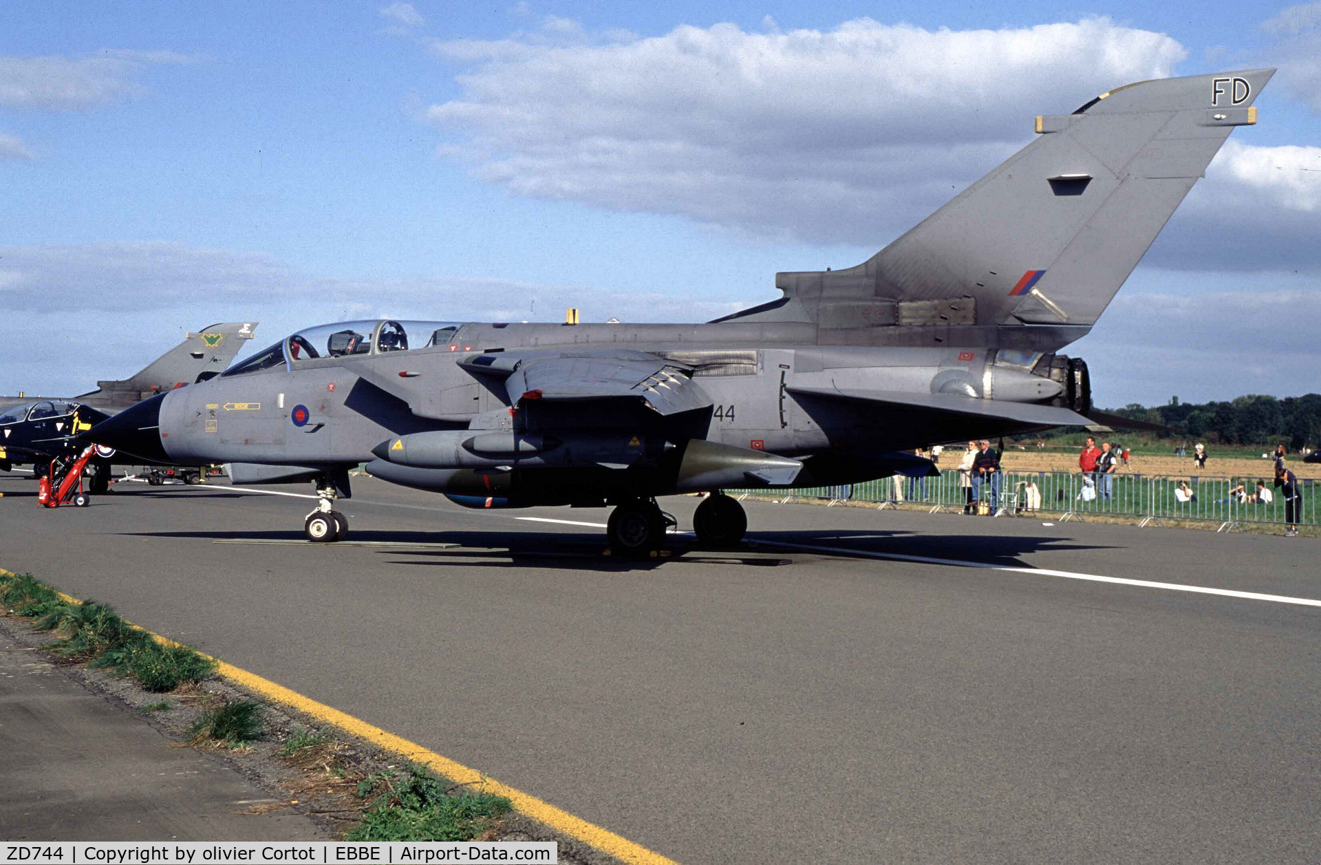 ZD744, 1984 Panavia Tornado GR.4 C/N 371/BS125/3171, Beauvechain airshow 2002