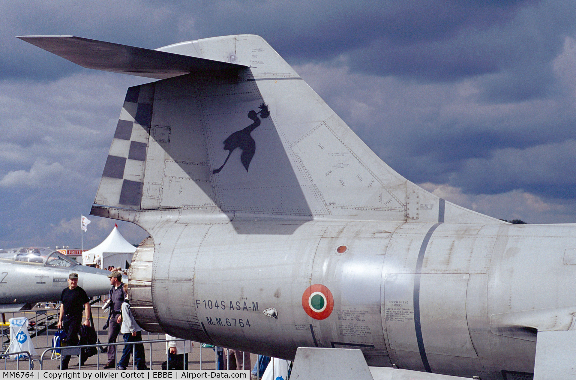MM6764, Aeritalia F-104S-ASA-M Starfighter C/N 1064, closer view of the tail