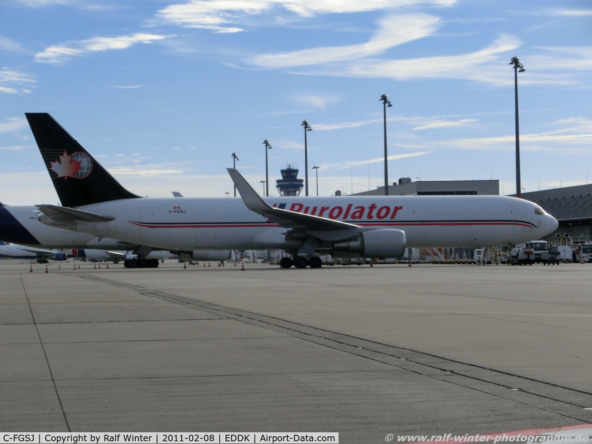 C-FGSJ, 1993 Boeing 767-39H C/N 26256, Boeing 767-39HER.BCF(W) - W8 JJT CargoJet Airways 'Purolator' - 26256 - C-FGSJ - 08.11.2015 - CGN