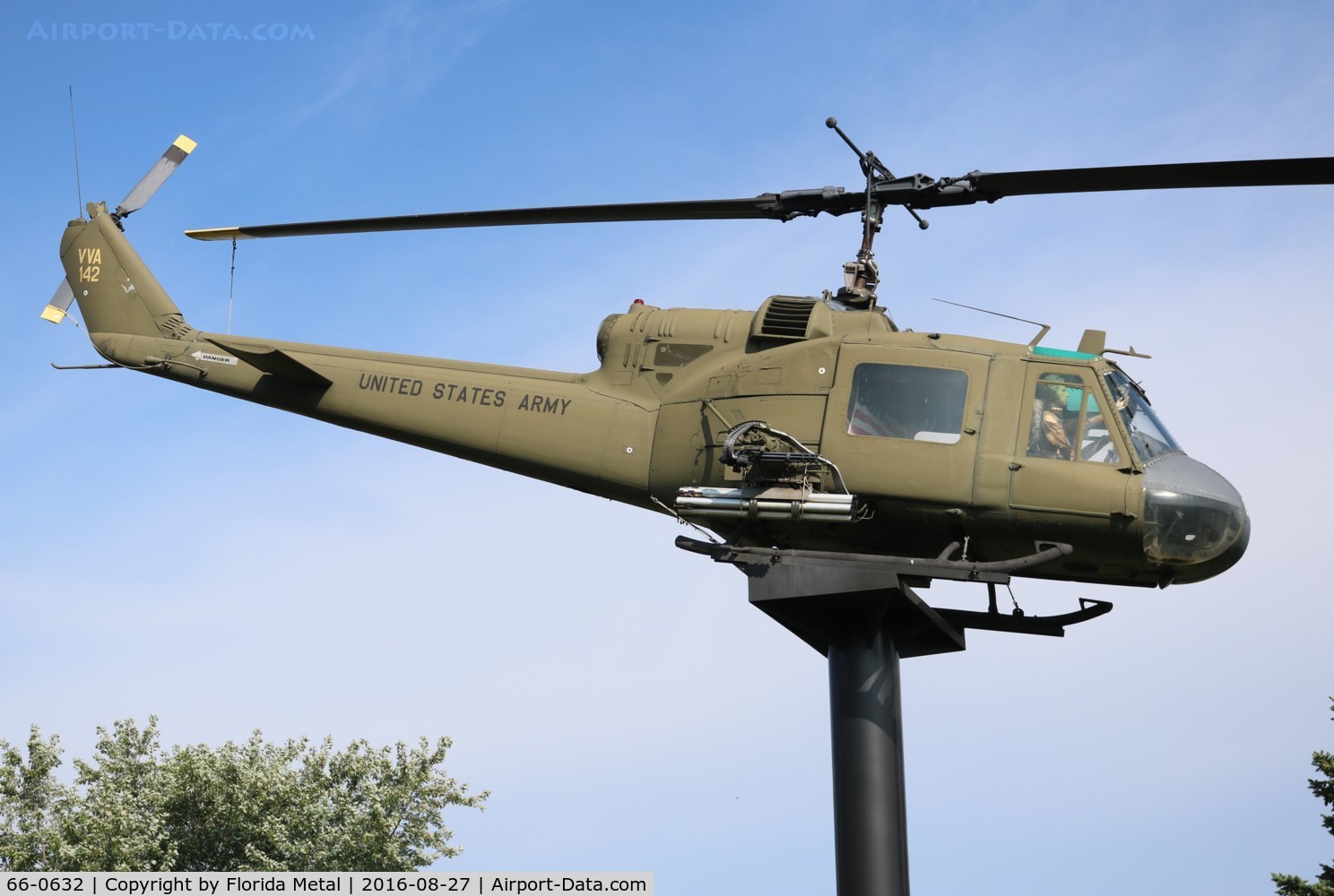 66-0632, 1966 Bell UH-1C Iroquois C/N 1614, UH-1C in Monroe MI veterans park