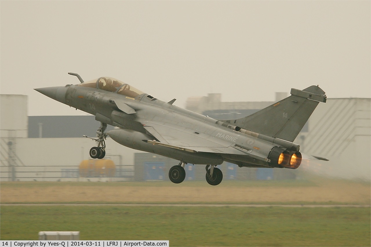 14, Dassault Rafale M C/N 14, Dassault Rafale M,  Take off rwy 08, Landivisiau Naval Air Base (LFRJ)